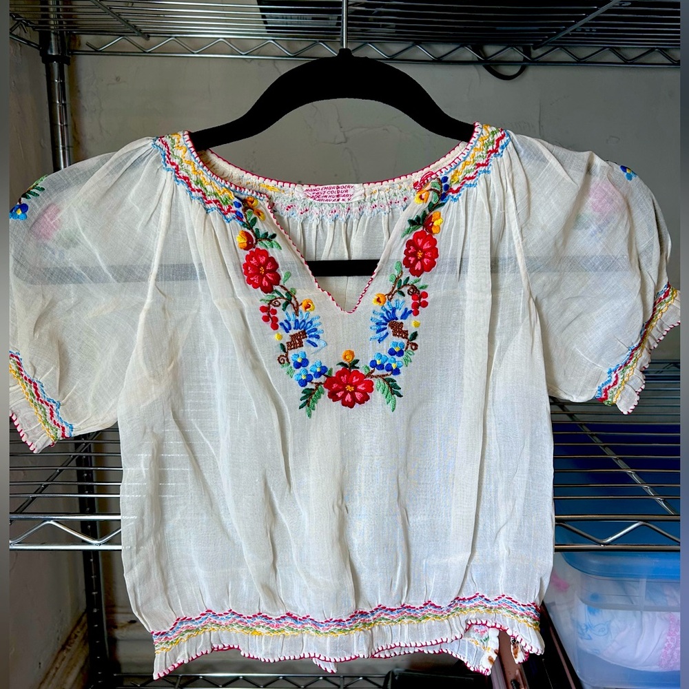 1950s Hungarian Embroidered and smocked top